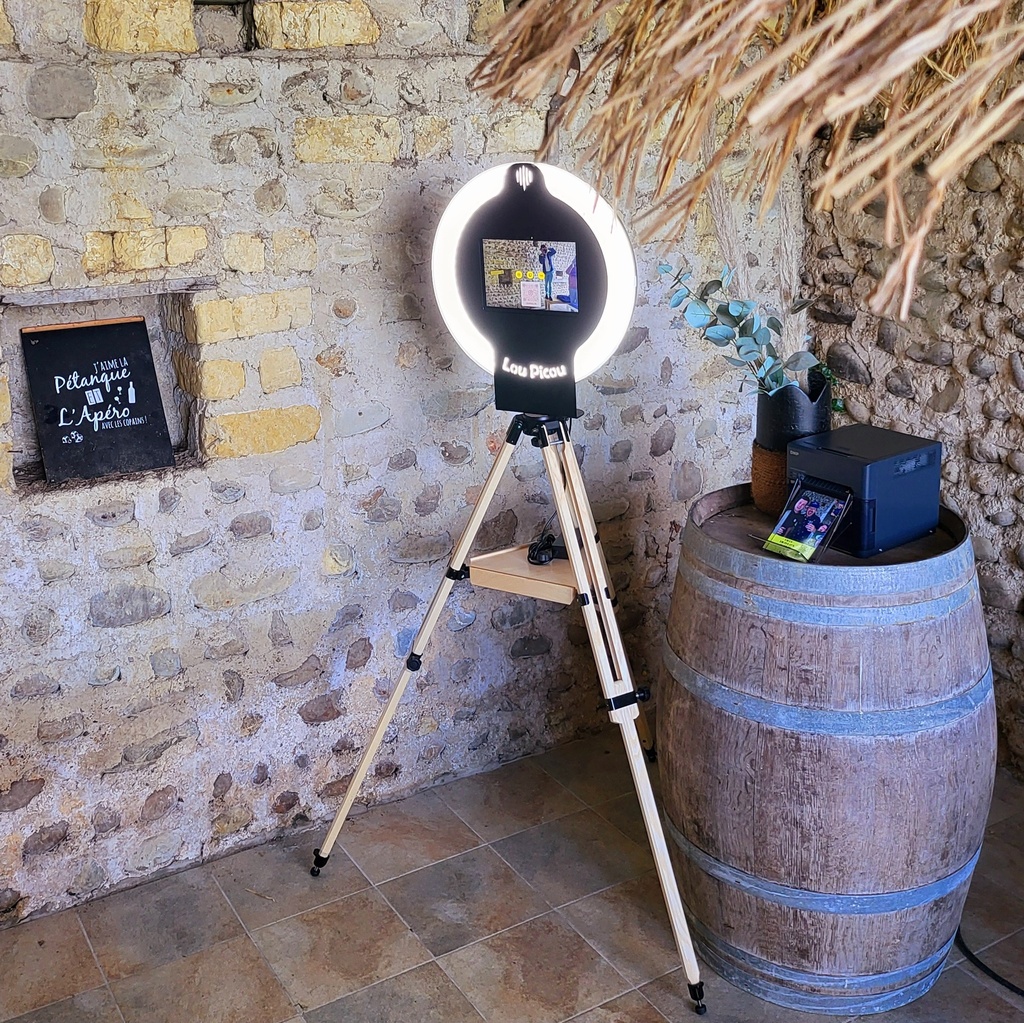 Borne photo Selfie Photobooth avec 150 impressions