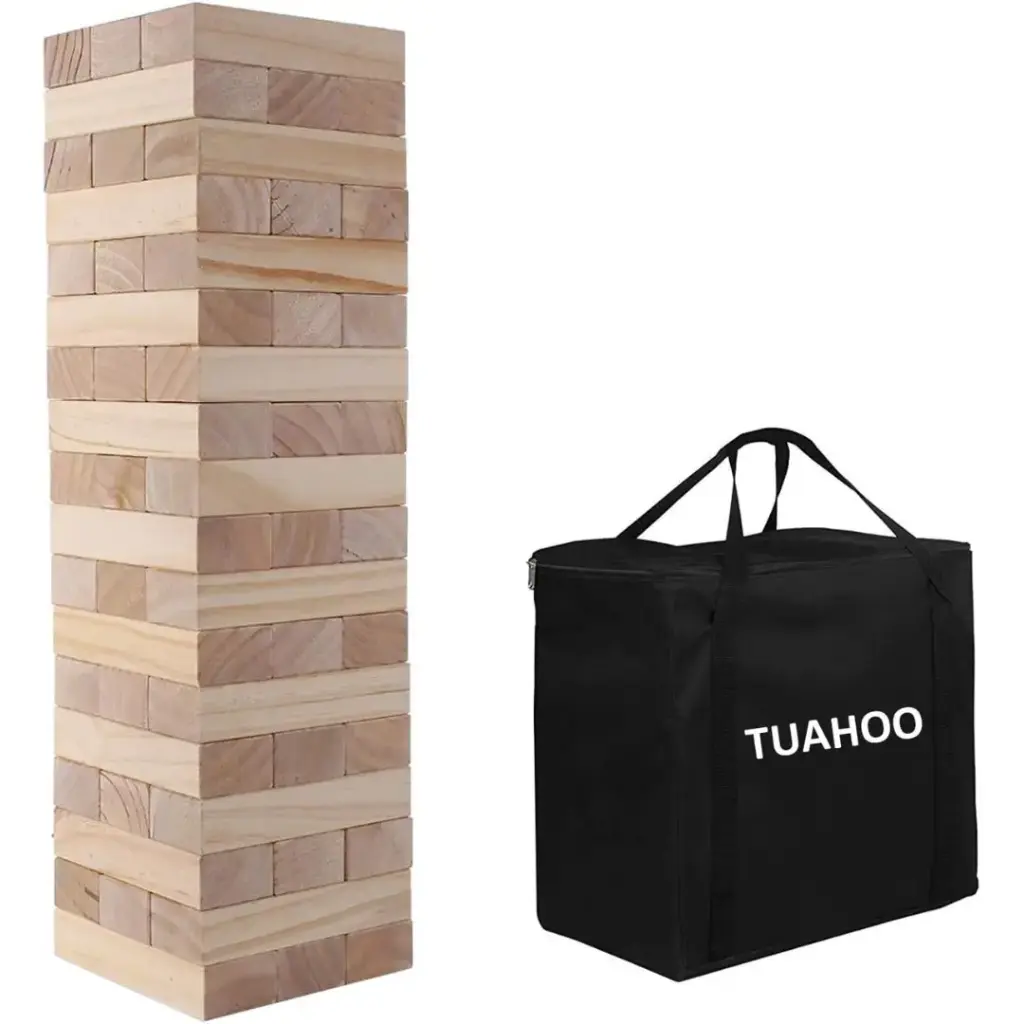 Tour en bois géante