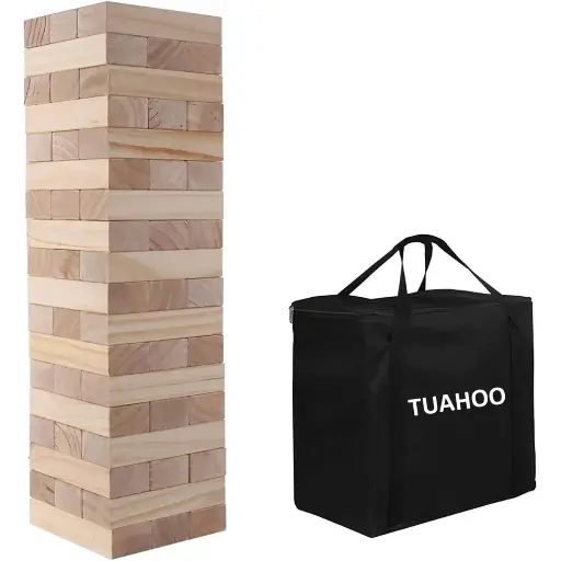 Tour en bois géante